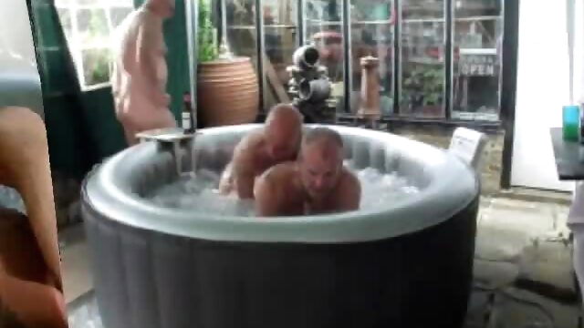 hot tub fun sex gay sex no condom